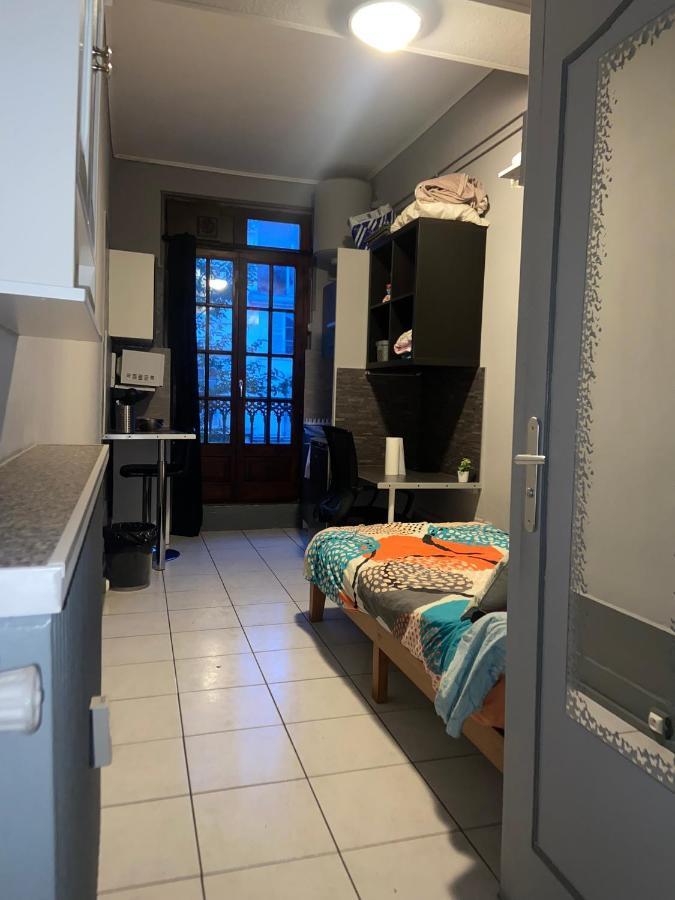 Emplacement Ideal : Studio Au Coeur De Dijon Disponible En Location Exterior foto
