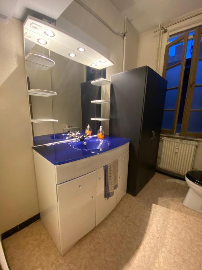 Emplacement Ideal : Studio Au Coeur De Dijon Disponible En Location Exterior foto